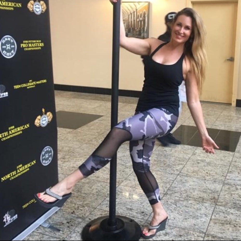 Workout pants in Camo